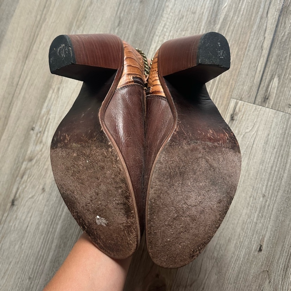 Lucchese Women’s Spirit Rachel Handcrafted Ankle Bootie - Picture 3 of 5